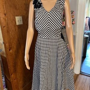 Classic Black & White Gingham V-Neck Women’s Dress